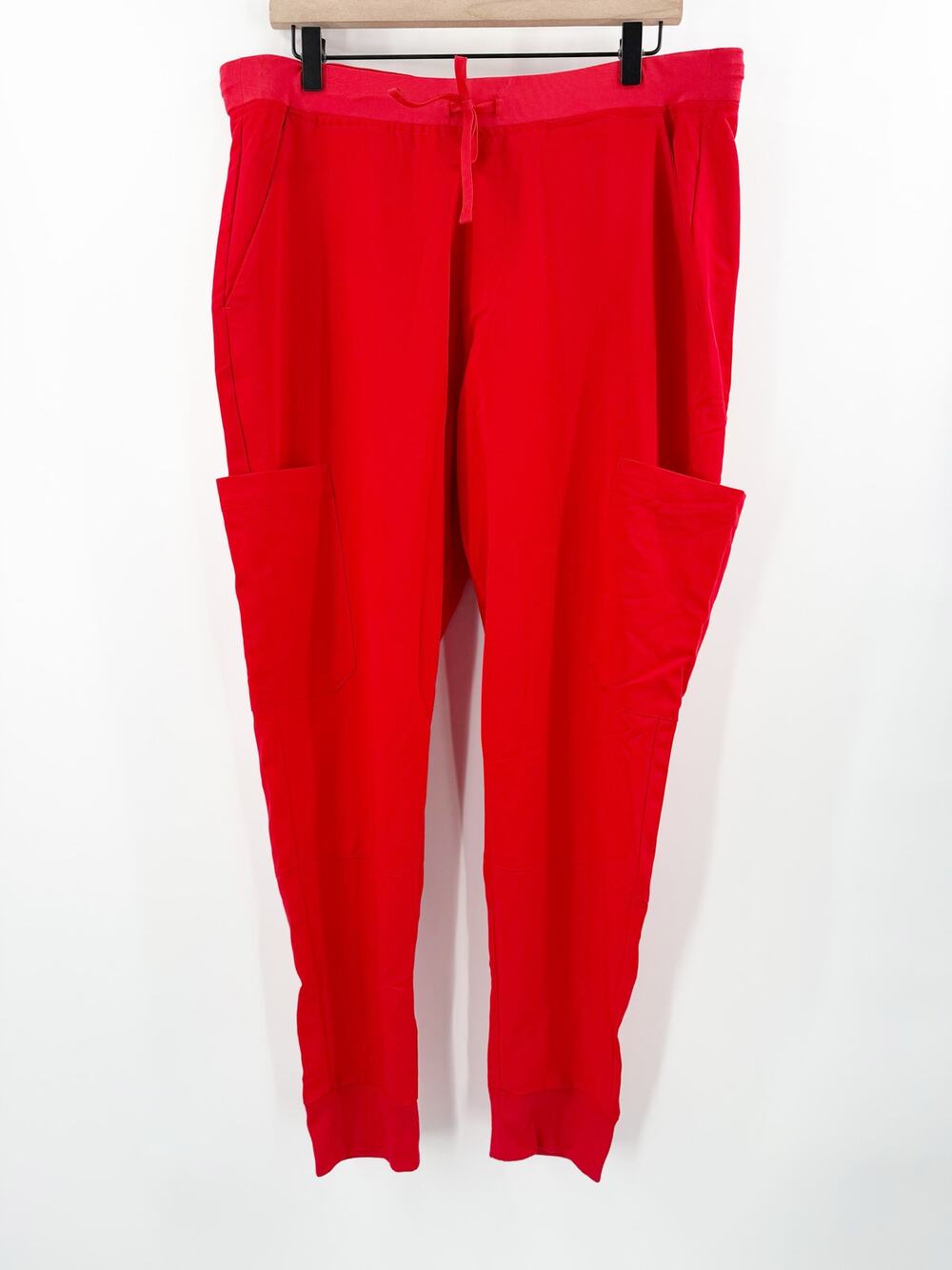 Mandala Scrub Joggers Women's Large Red Medical Comfort Multi-Pocket Equa-Tek